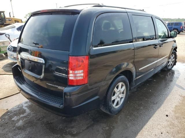 2010 Chrysler Town & Country Touring