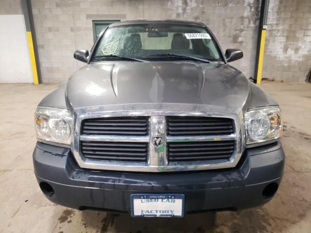 2005 Dodge Dakota SLT