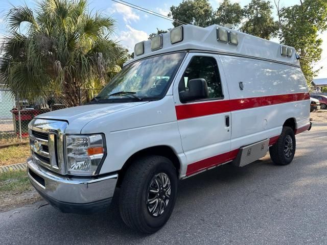 2003 Ford Econoline E350 Super Duty Van