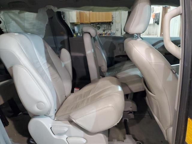 2011 Toyota Sienna XLE