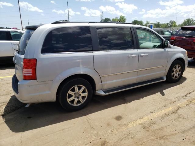 2009 Chrysler Town & Country Touring