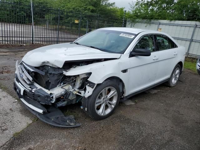 2015 Ford Taurus SE