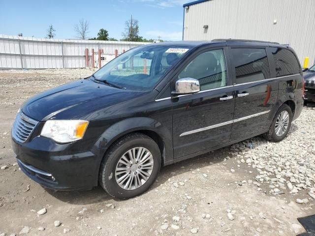 2013 Chrysler Town & Country Touring L