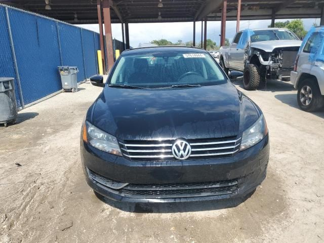 2015 Volkswagen Passat S