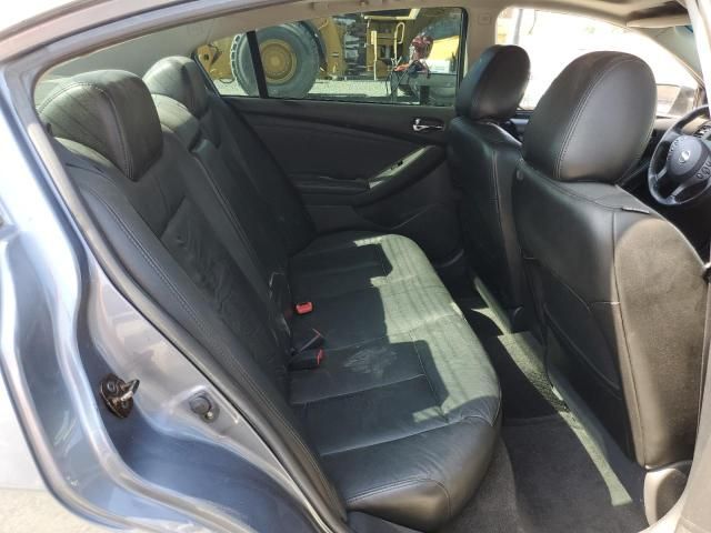 2010 Nissan Altima Base