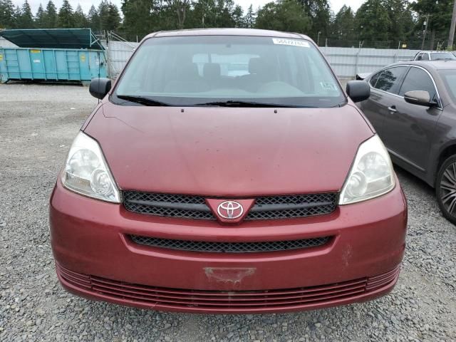 2004 Toyota Sienna CE