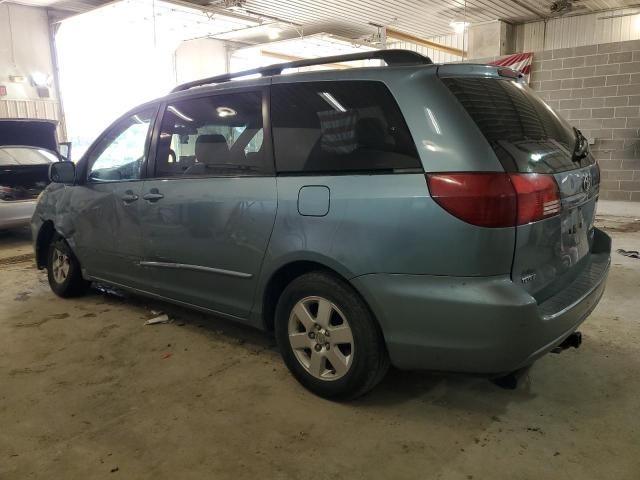 2005 Toyota Sienna XLE