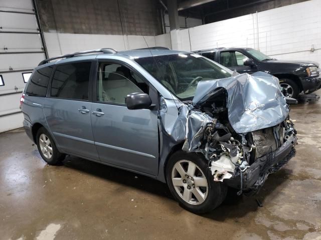 2009 Toyota Sienna CE