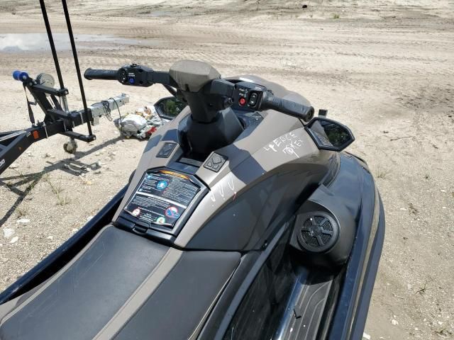 2022 Yamaha Waverunner