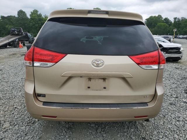 2013 Toyota Sienna LE