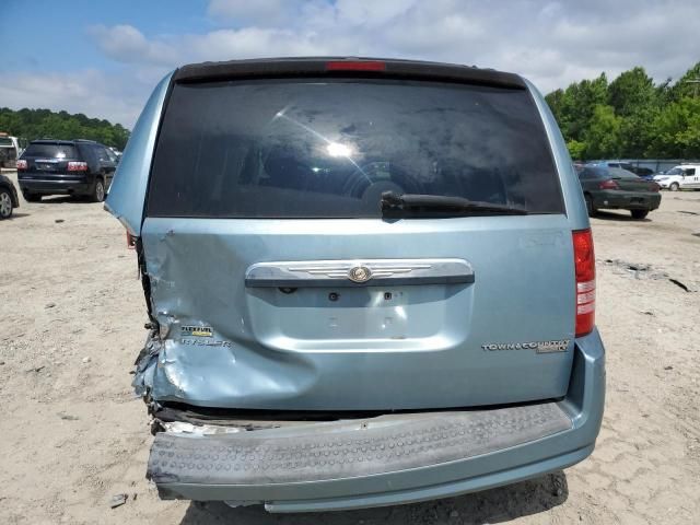 2009 Chrysler Town & Country LX