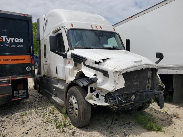 2021 Freightliner Cascadia 126