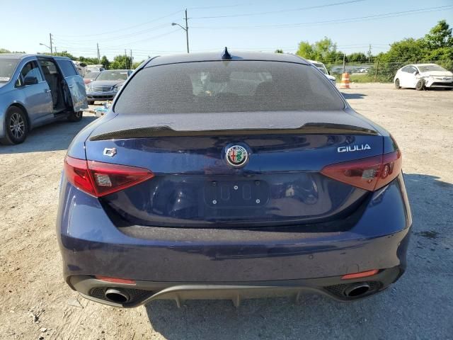 2017 Alfa Romeo Giulia TI Q4