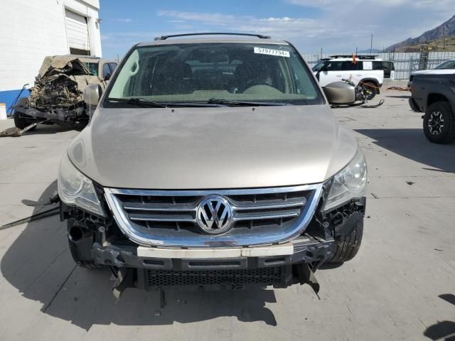 2009 Volkswagen Routan SE