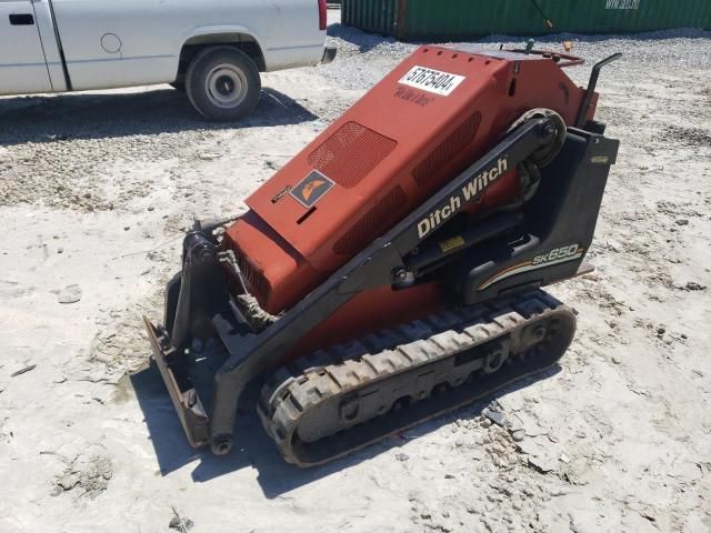 2011 Ditch Witch Skid Steer