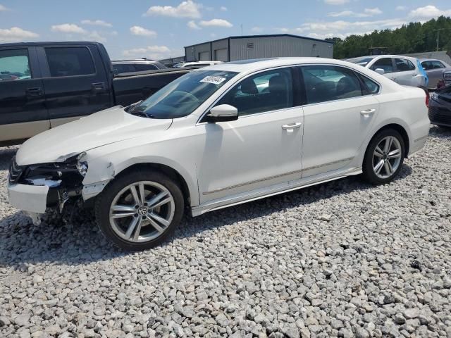 2015 Volkswagen Passat SEL