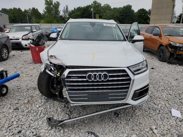 2018 Audi Q7 Premium Plus