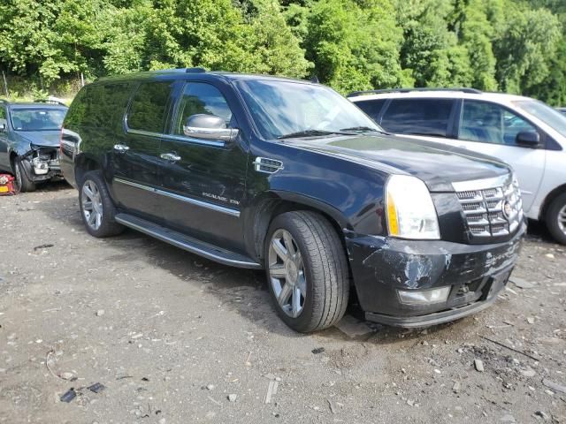 2013 Cadillac Escalade ESV Luxury