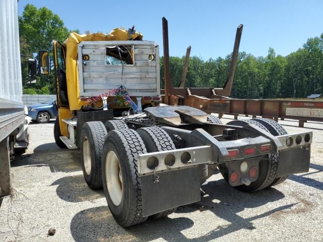 2007 Freightliner Conventional Columbia