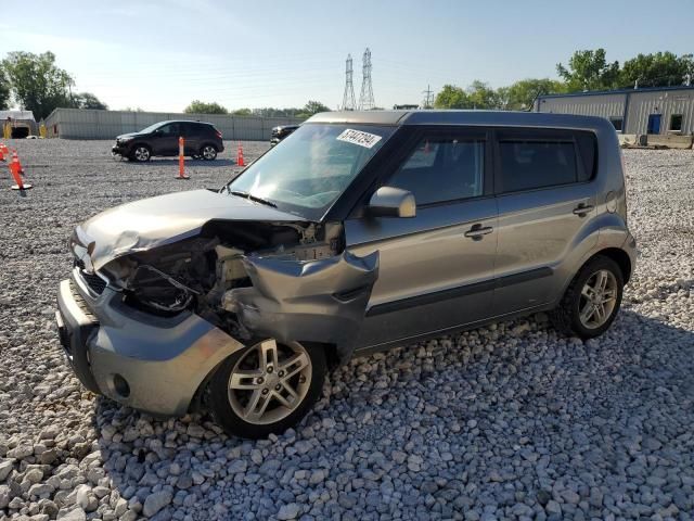 2011 KIA Soul +