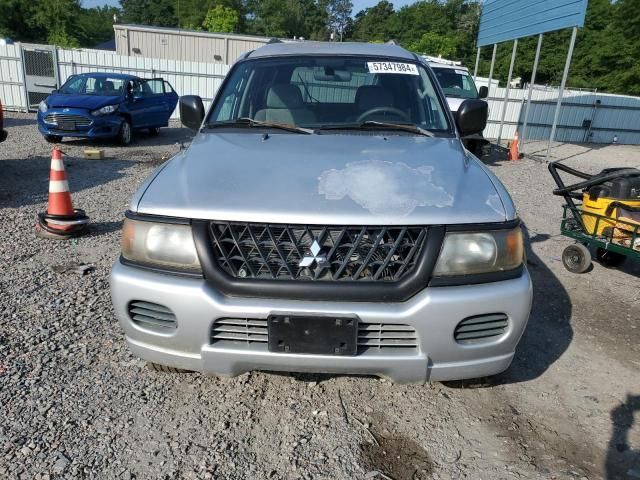 2003 Mitsubishi Montero Sport ES