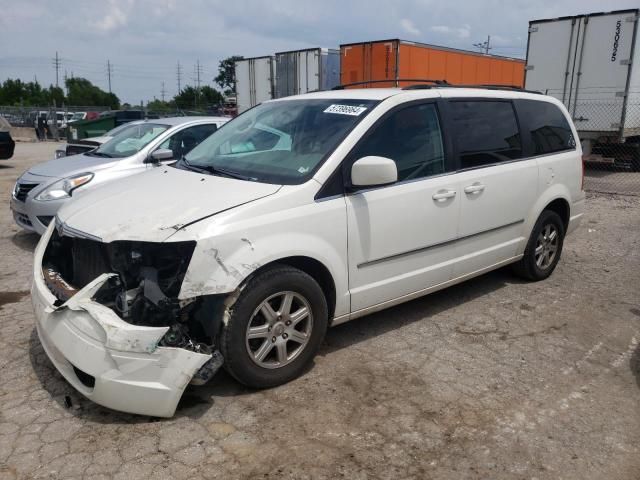 2010 Chrysler Town & Country Touring