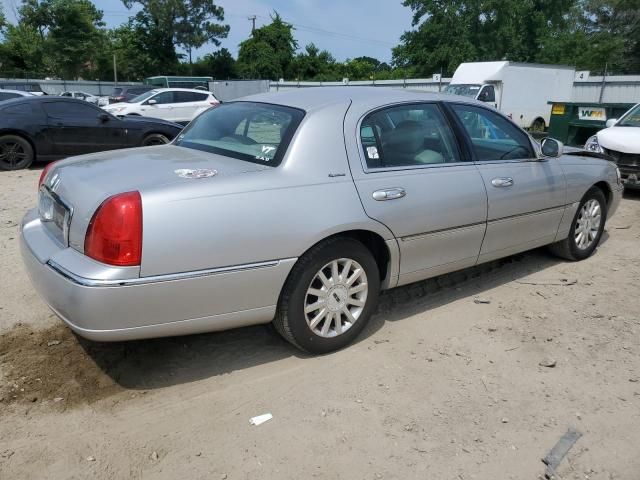 2007 Lincoln Town Car Signature