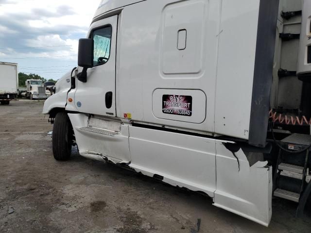 2016 Freightliner Cascadia 125