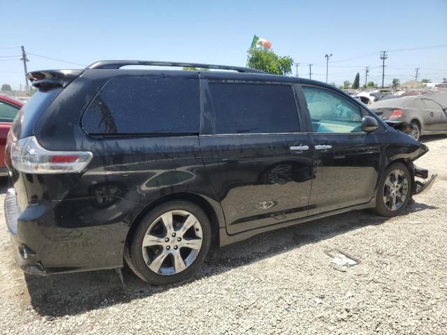 2014 Toyota Sienna Sport