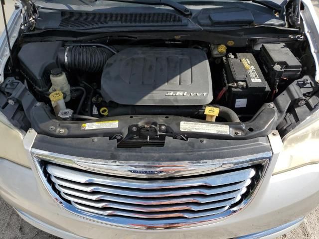 2011 Chrysler Town & Country Limited