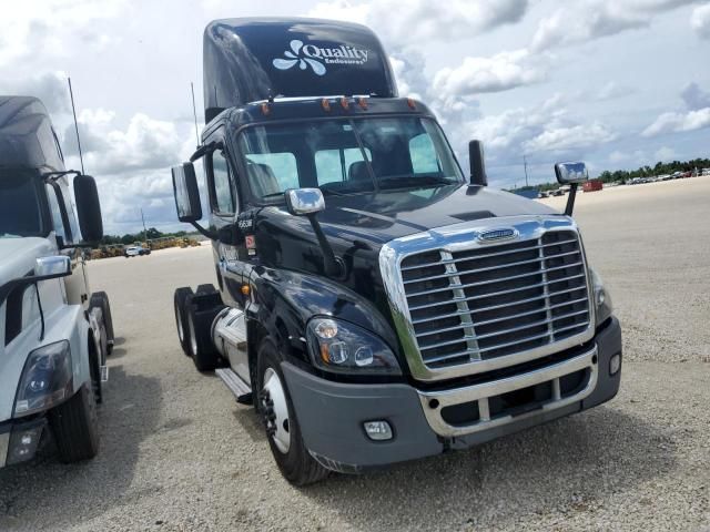 2017 Freightliner Cascadia 125