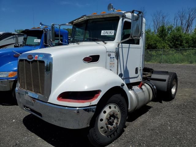 2013 Peterbilt 337