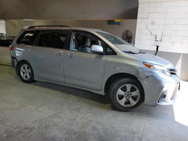 2020 Toyota Sienna LE