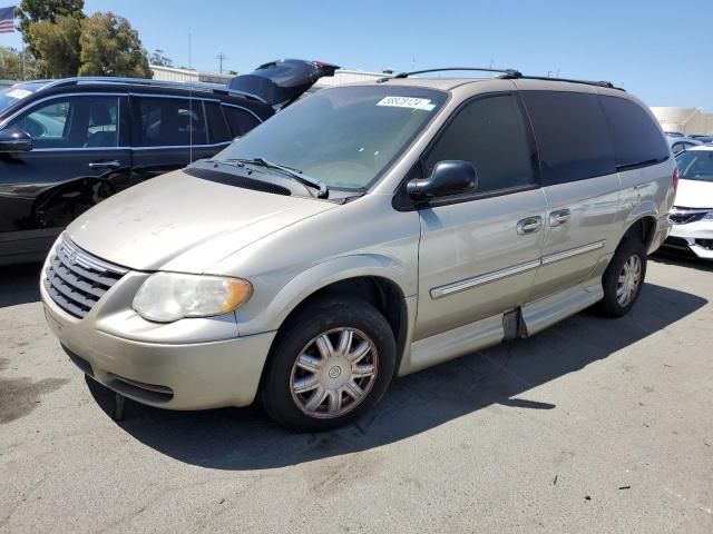 2006 Chrysler Town & Country Touring