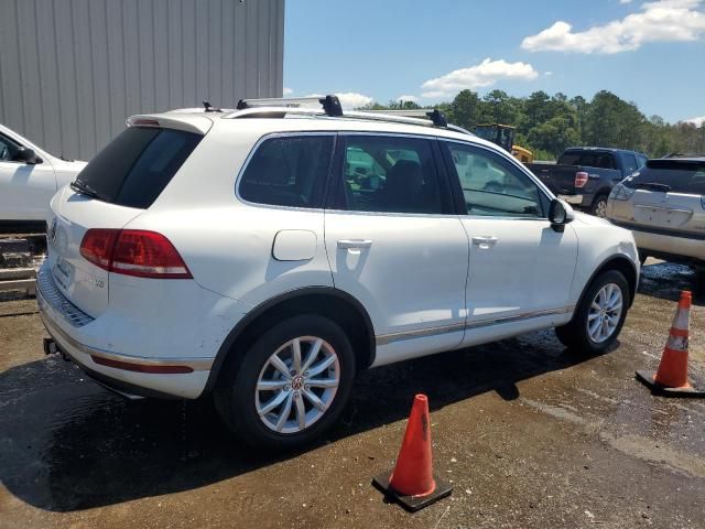 2016 Volkswagen Touareg Sport