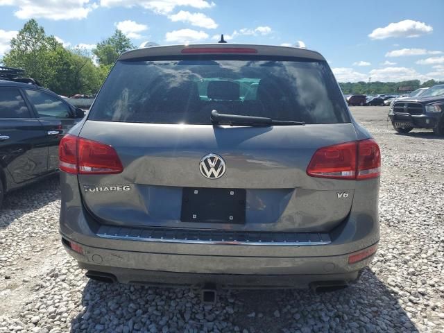 2014 Volkswagen Touareg V6