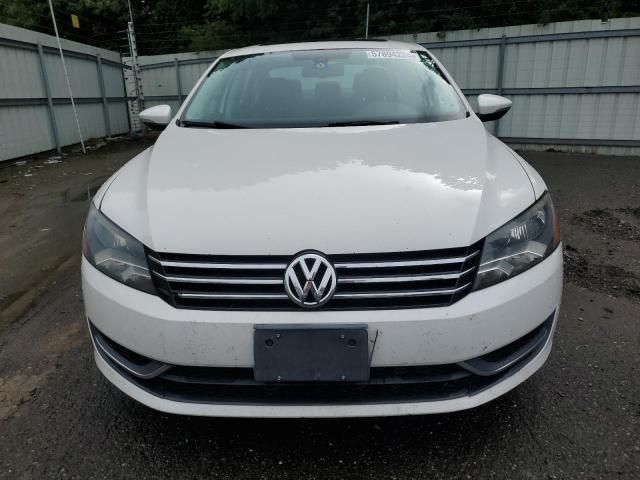 2012 Volkswagen Passat SE