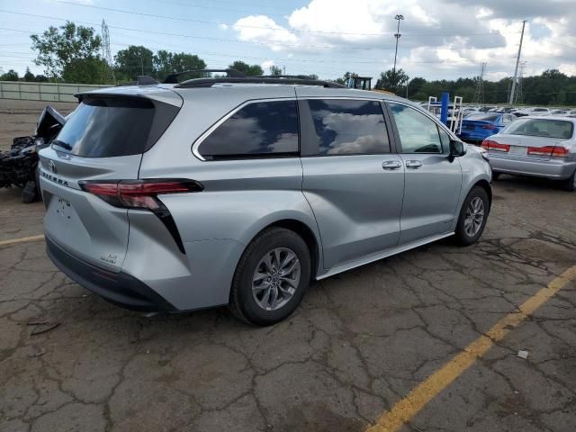 2021 Toyota Sienna LE