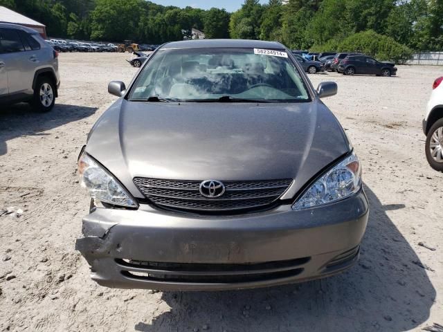 2004 Toyota Camry LE