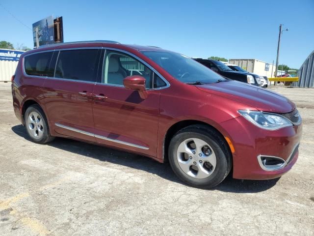 2017 Chrysler Pacifica Touring L Plus