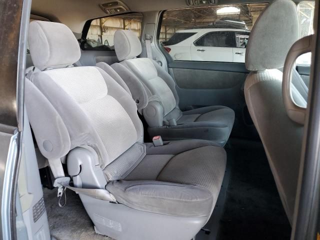 2010 Toyota Sienna CE