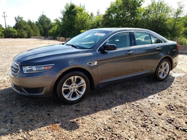 2018 Ford Taurus SE