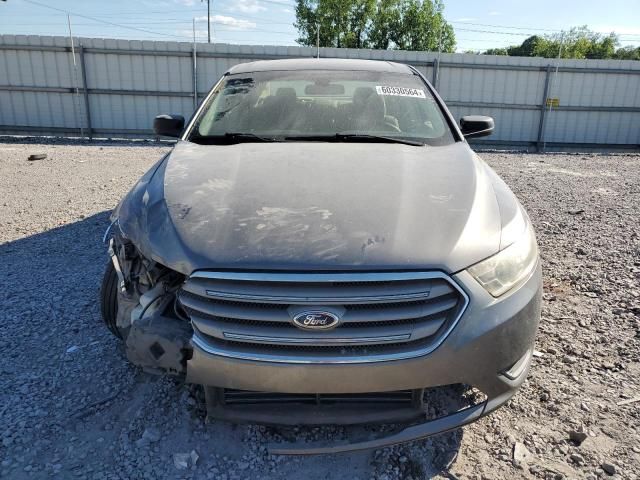 2014 Ford Taurus SE