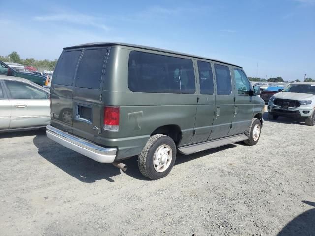 2004 Ford Econoline E350 Super Duty Wagon