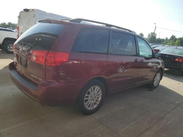 2009 Toyota Sienna XLE