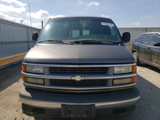 2002 Chevrolet Express G1500