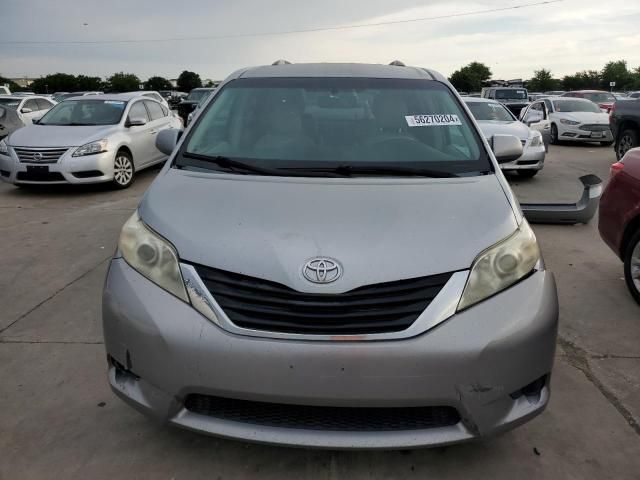 2011 Toyota Sienna LE