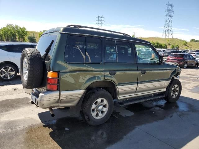 1997 Mitsubishi Montero LS