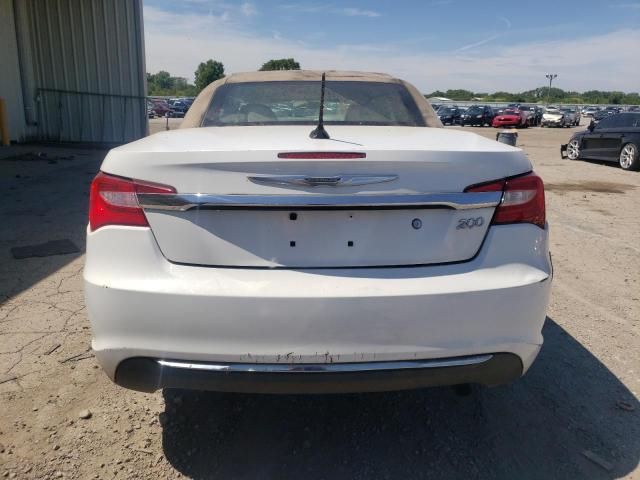 2013 Chrysler 200 Touring