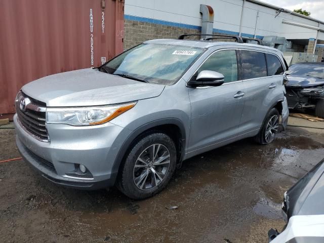 2016 Toyota Highlander XLE